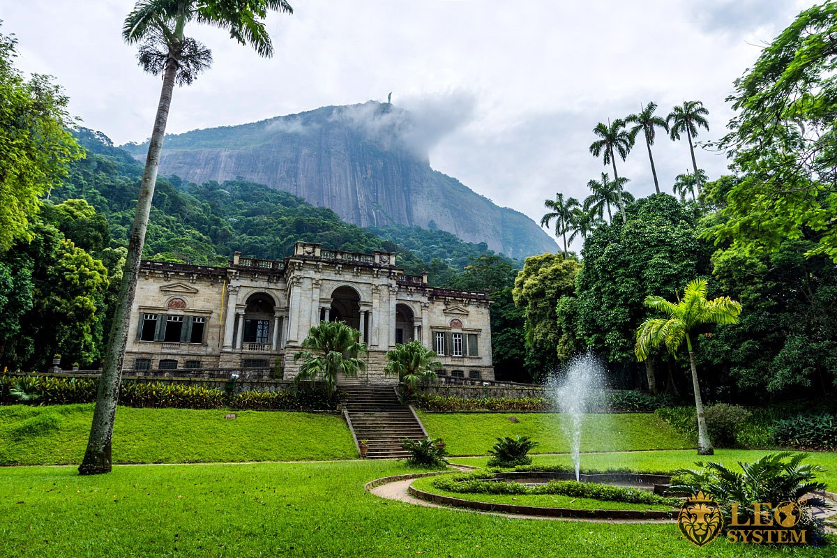 Image of Lage Park mansion in Tijuca National Park, Rio de Janeiro, Brazil