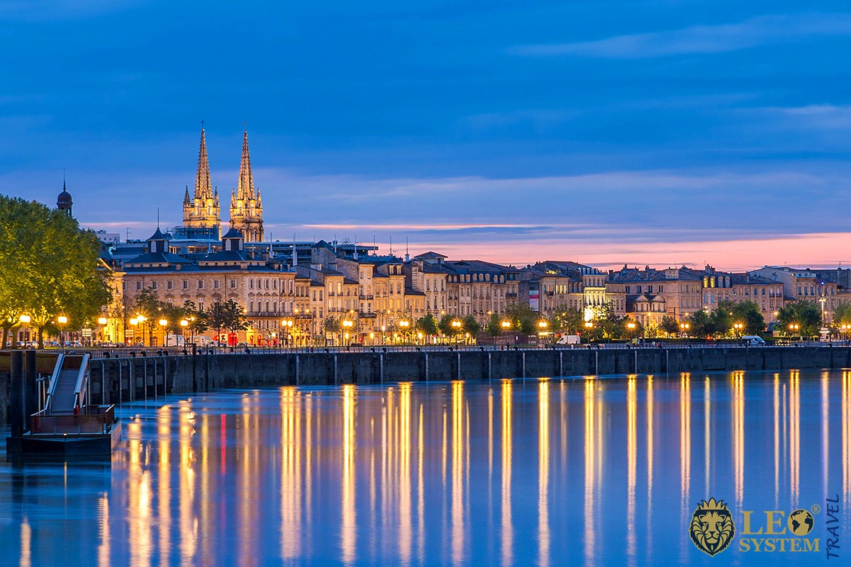 Beautiful evening view of the embankment in the city of Bordeaux, France